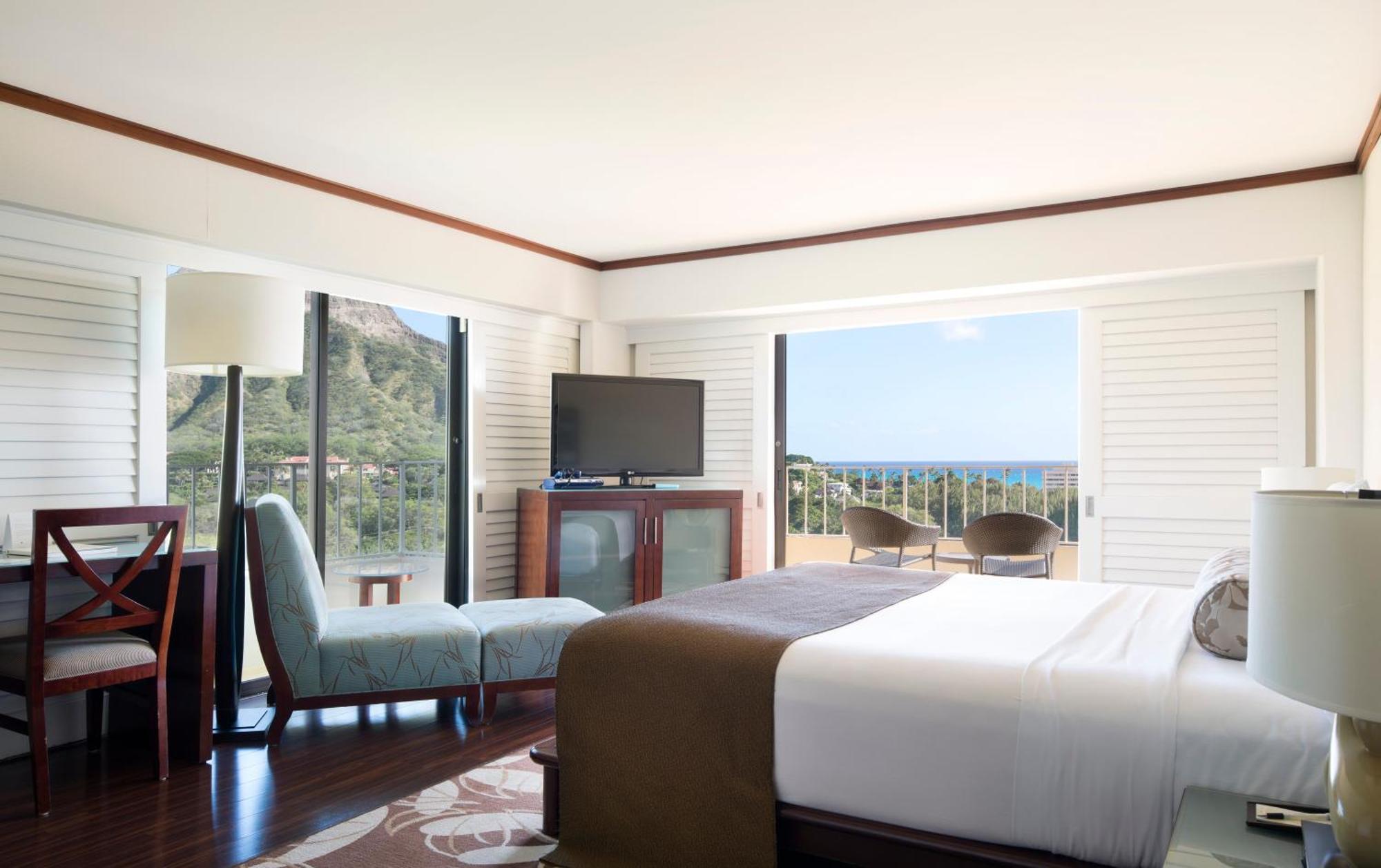 Lotus Honolulu At Diamond Head Hotel Exterior photo
