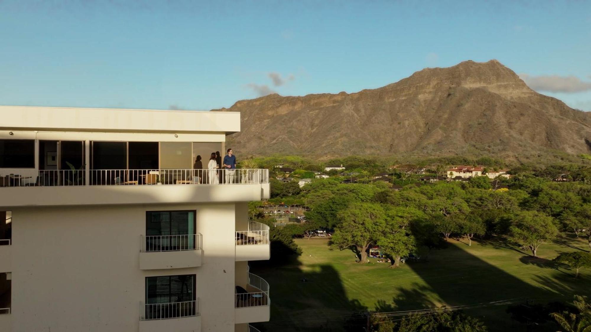 Lotus Honolulu At Diamond Head Hotel Exterior photo