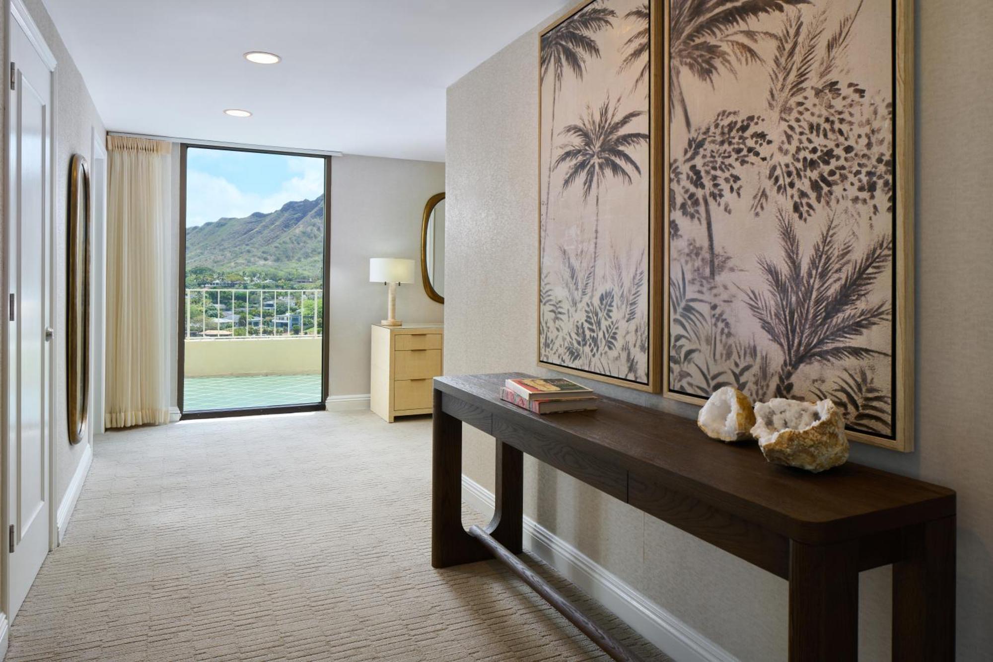Lotus Honolulu At Diamond Head Hotel Exterior photo